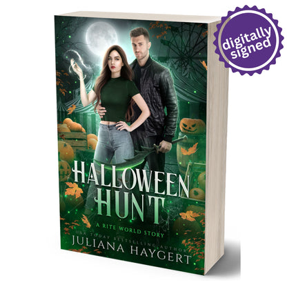Halloween Hunt -- Paperback